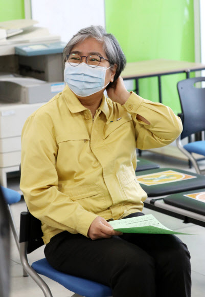 밝은 표정의 정은경 청장