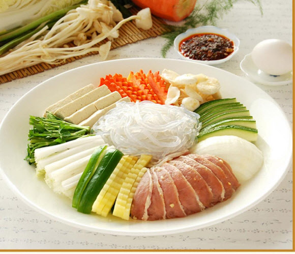 평양 청류관 돼지고기전골 요리