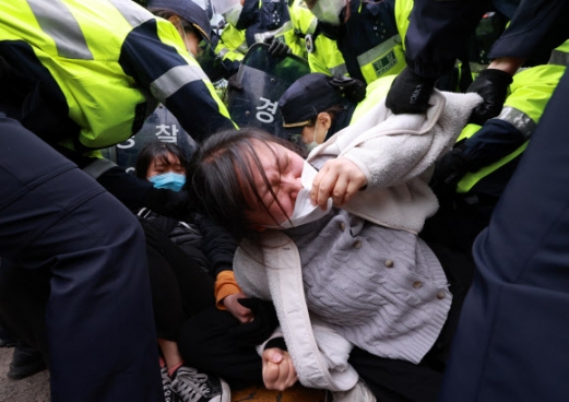 후쿠시마 오염수 방류 규탄, 일본 정부 규탄하는 대학생
