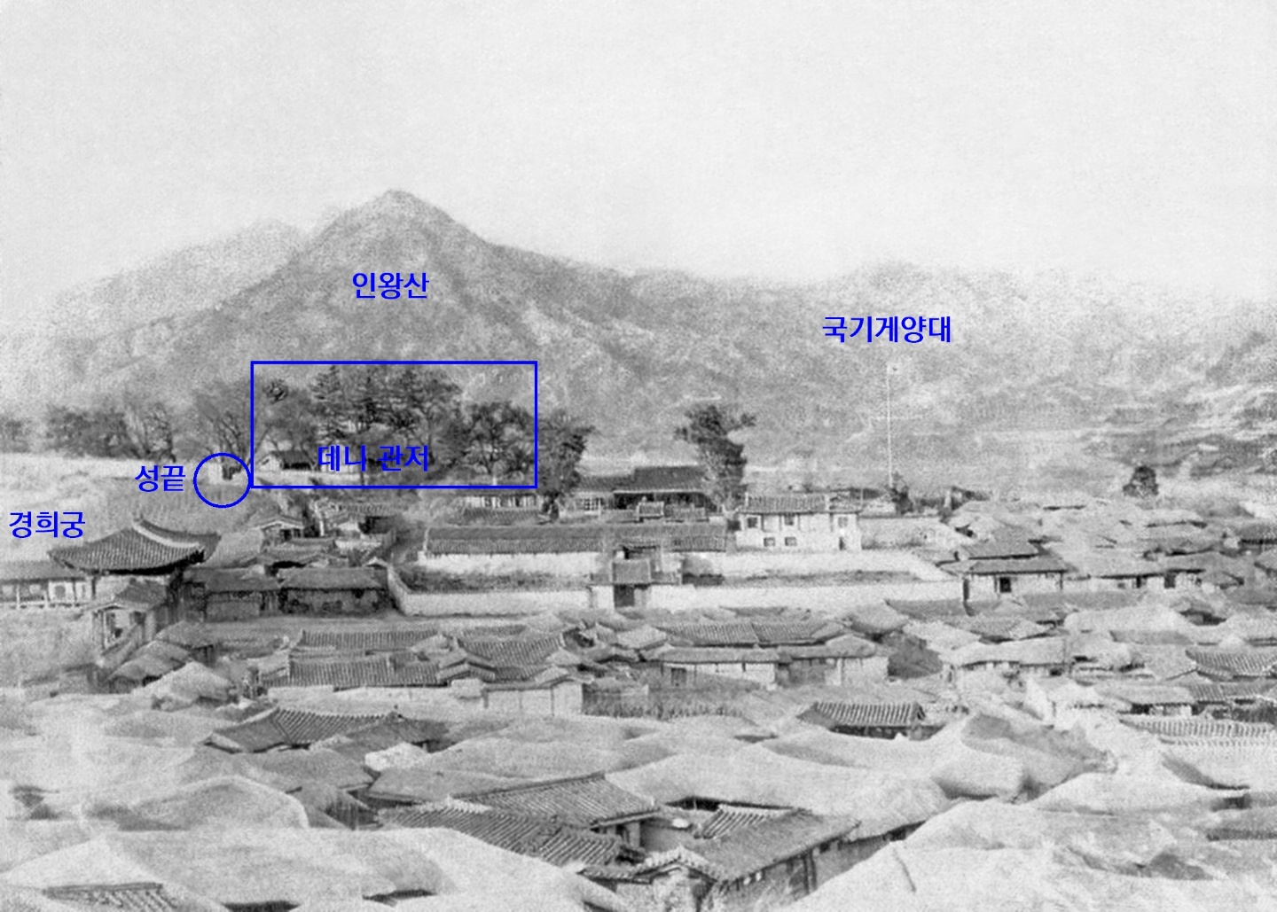 송명호 문화재전문위원이 복원한 구한말 데니 관저 사진. 왼쪽이 관저, 오른쪽에 국기게양대에 태극기를 확인할 수 있다. 송명호위원 제공