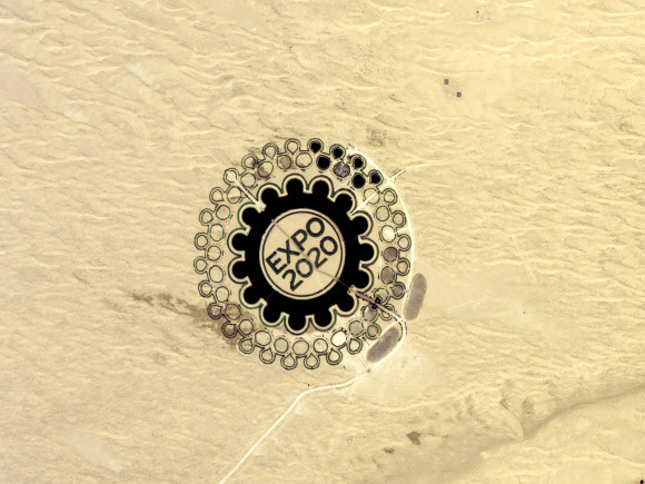 정부가 국토위성(차세대중형위성) 1호가 촬영한 고해상도 영상을 4일 공개했다. 검·보정을 위한 시험 운영 기간임에도 우수한 성능을 보여줘 향후 디지털 트윈 등 국토정보망 구축 등 다양한 분야에 활용될 것으로 기대된다. 사진은 차세대중형위성 1호가 촬영한 두바이 엑스포. 2021.5.4  국토교통부 제공