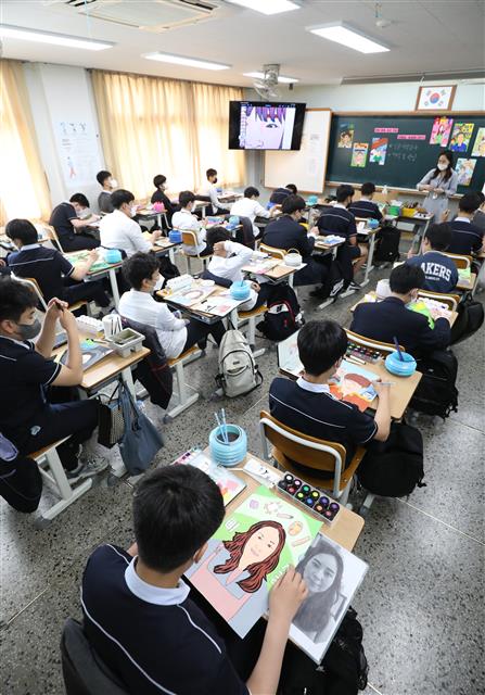 코로나도 막지 못하는 스승의 은혜