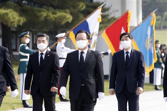 김부겸 신임 국무총리 국립서울현충원 참배