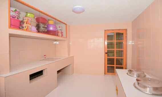 북한 노동당 기관지 노동신문은 18일 김정은 총비서의 지시로 추진된 평안북도 살림집(주택) 500세대 건설 결과 “수십 동에 수백 세대에 달하는 살림집들이 훌륭히 일떠서게 됐다”며 “며칠전부터 새로 일떠선 살림집들에 대한 새집들이가 진행됐다”라고 전했다.   평양 노동신문 뉴스1