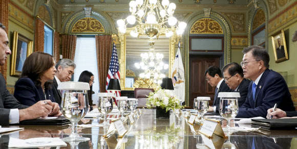 문 대통령과 해리스 부통령