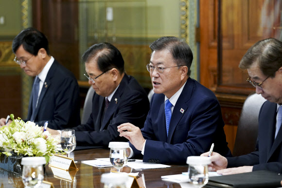 문 대통령과 해리스 부통령