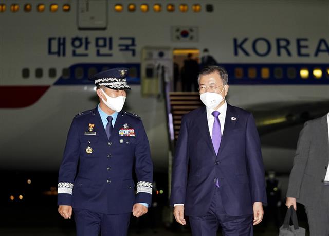 문재인 대통령 ‘미국 방문 마치고 귀국’