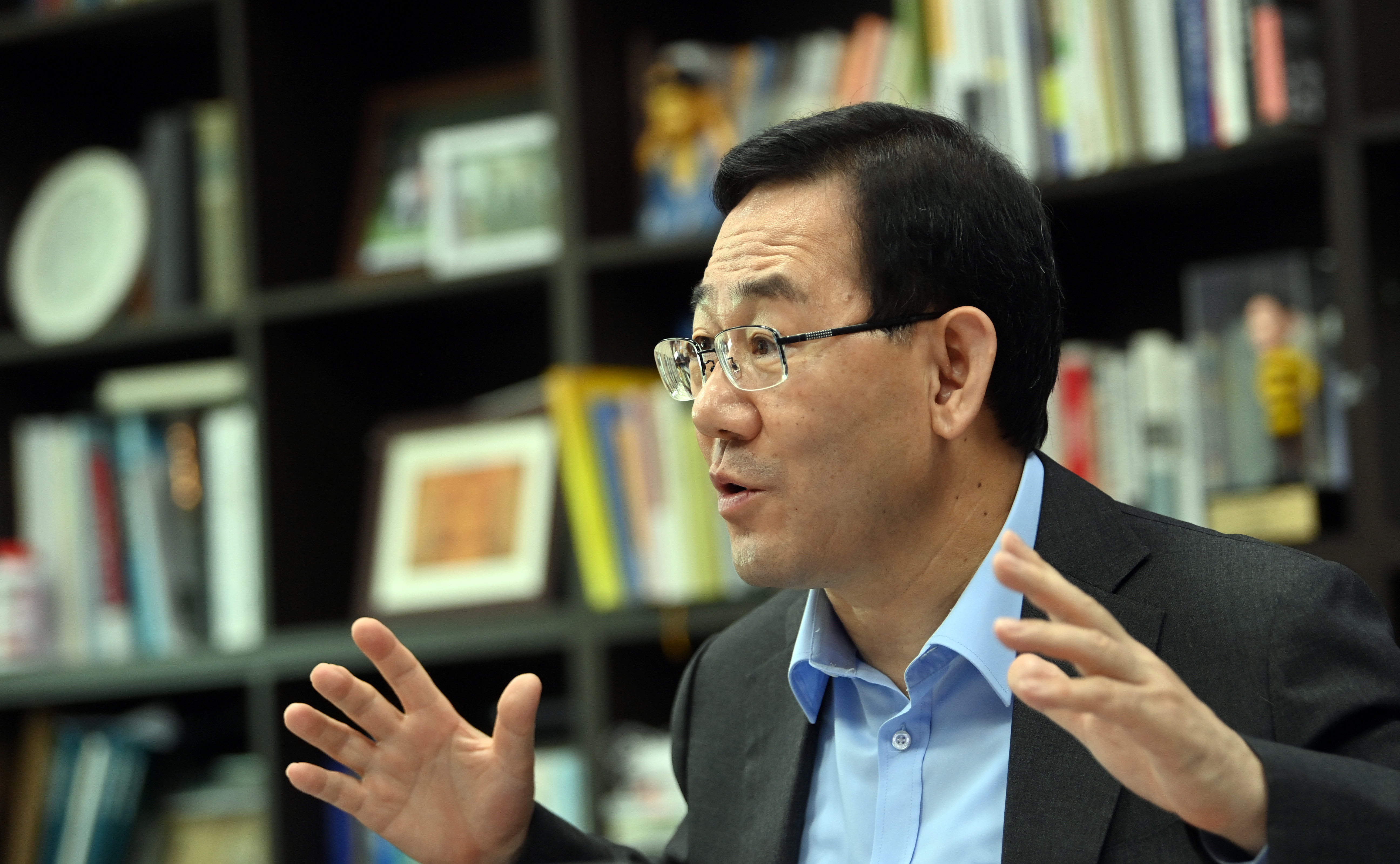 국민의 힘 당대표 후보 주호영 의원이 2일 국회의원회관에 위치한 자신의 사무실에서 서울신문과 인터뷰하고 있다.<br>2021. 6. 2 정연호 기자 tpgod@seoul.co.kr