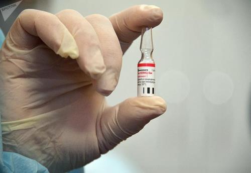 러시아가 자체 개발해 세계 최초로 공식 승인한 ‘스푸트니크 V’ 코로나19 백신. 리아노보스티 연합뉴스 