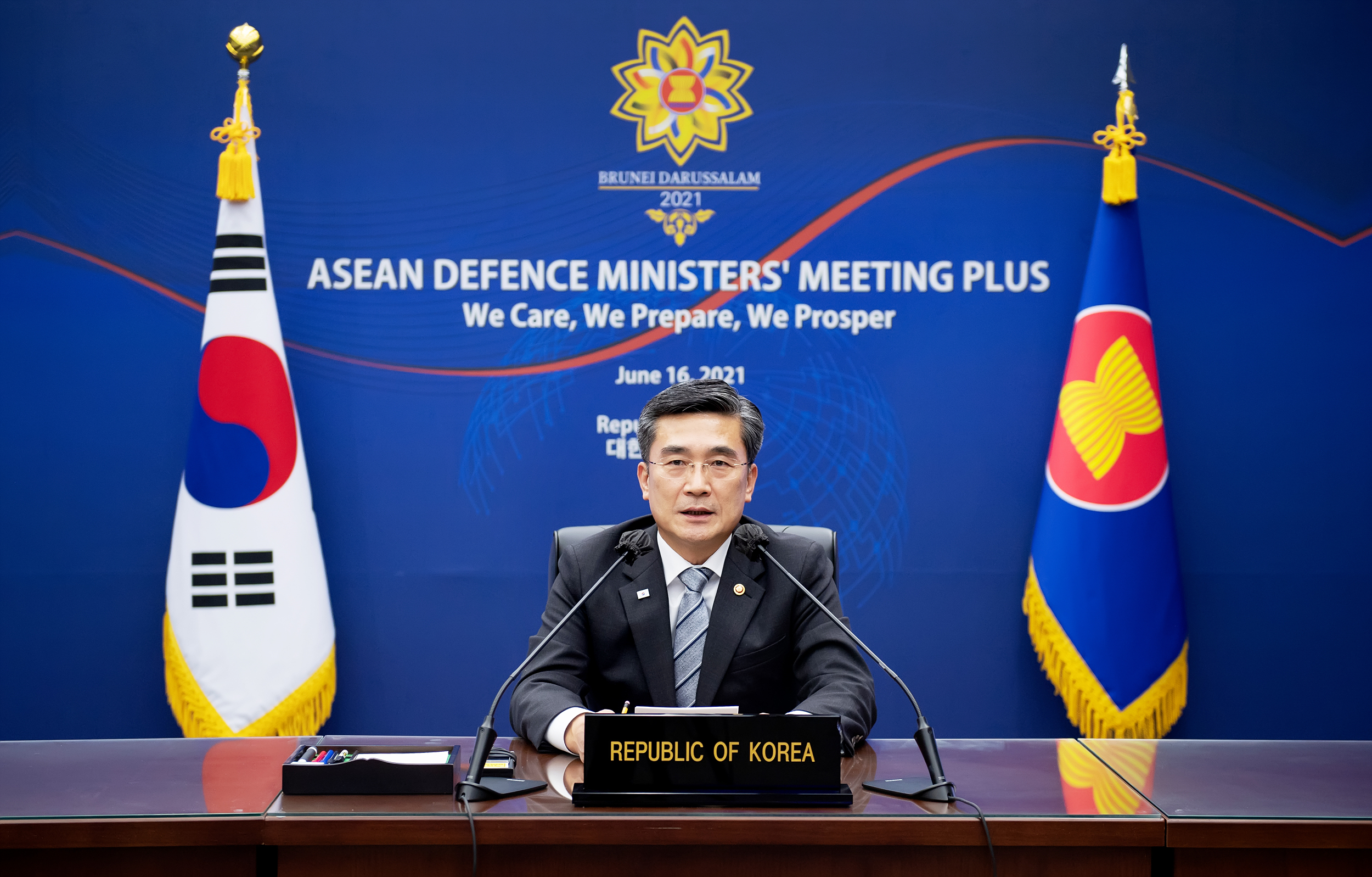 서욱 국방부 장관이 16일 화상으로 열린 아세안 확대 국방장관회의(ADMM-Plus)에서 발언하고 있다. 국방부 제공
