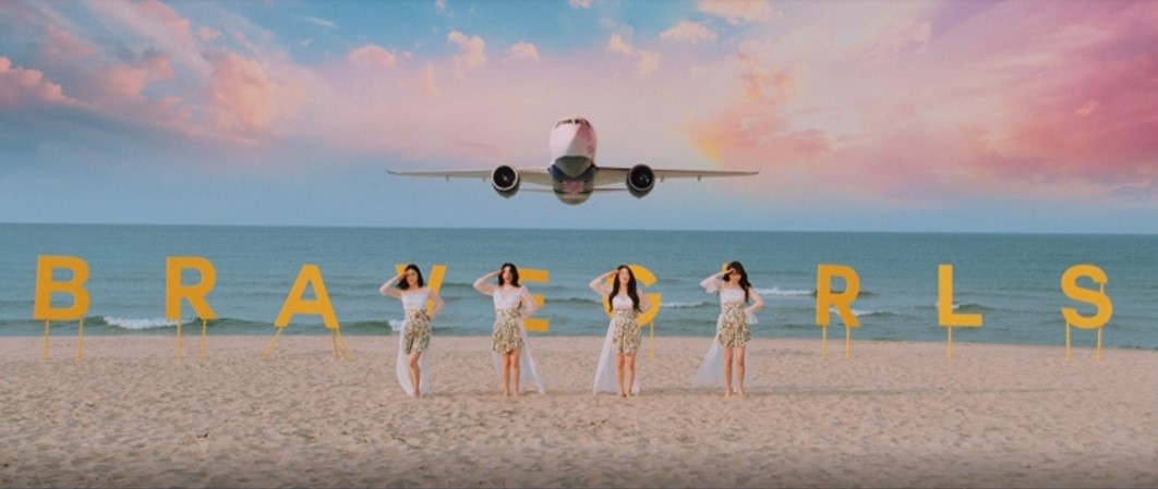 타이틀곡 ‘치맛바람’의 뮤직비디오는 ‘롤린’과 같은 양양에서 촬영했다. 브레이브엔터테인먼트 제공