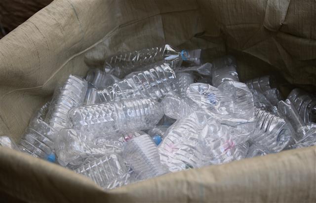 분리배출된 투명 페트병 ‘위반시 과태료 30만원’