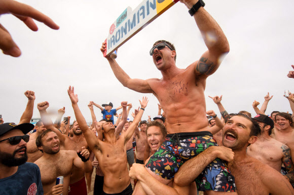 챔피언 셰인 갈라스