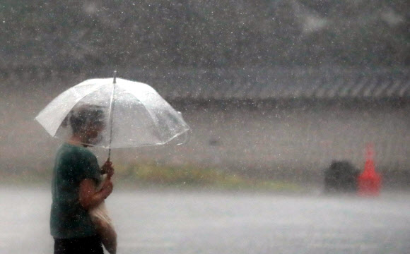 갑작스러운 폭우