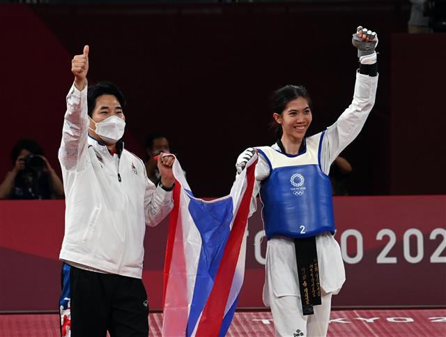 20여년 동안 태국 태권도를 이끌어 온 최영석 감독이 24일...