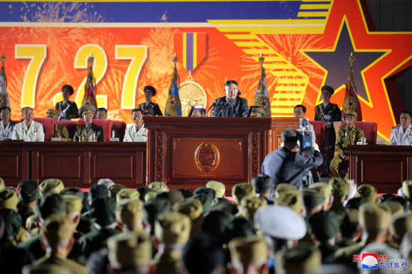 북한, 7차 노병대회 개최…김정은 참석
