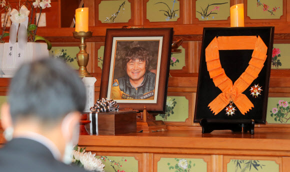 김홍빈 대장 ‘영면으로’