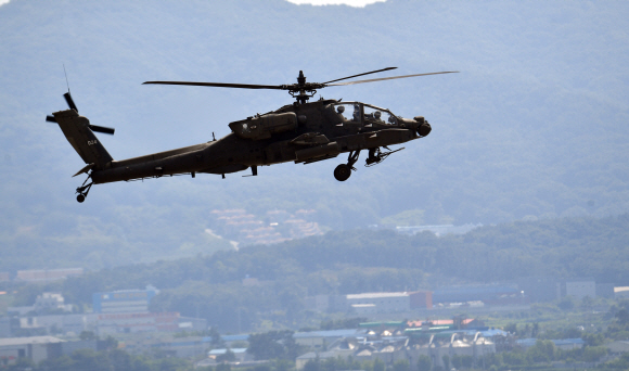 한미연합훈련 첫날인 10일 경기도 평택 캠프험프리 미군기지에서 미군이 기동훈련을 하고 있다. 2021.8.10  박지환 기자 popocar@seoul.co.kr