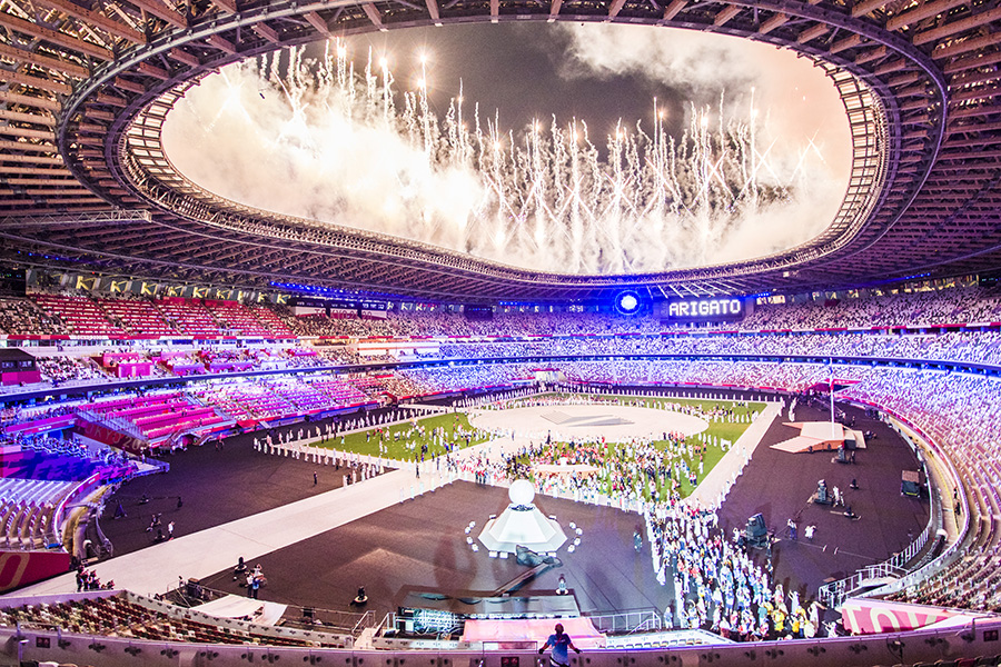 여러 논란 끝에 도쿄올림픽이 올림픽 스타디움에서 마지막 폐막식을 치르는 모습. 도쿄 류재민 기자 phoem@seoul.co.kr