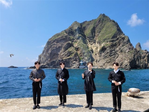 KBS ‘해양영토 더 큰 대한민국’은 독도를 비롯한 세 곳의 섬에서 공연을 펼친다. <br>KBS 제공