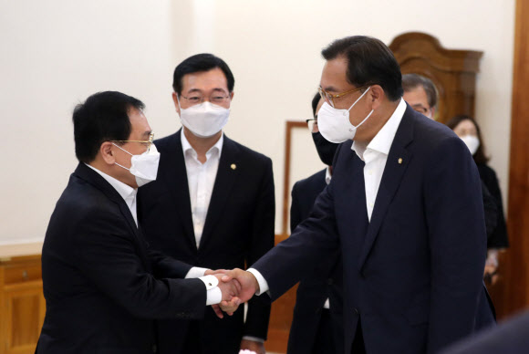 정진석 국회부의장과 유영민 비서실장