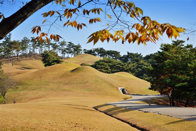 공주 무령왕릉과 왕릉원. 백제세계유산센터 제공