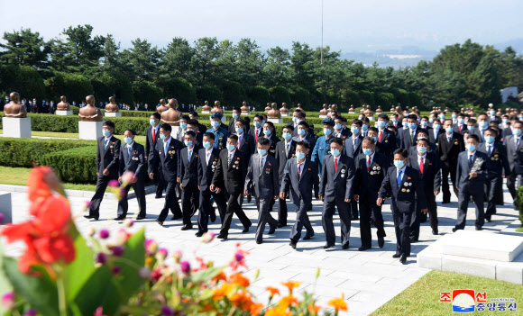 북한 각지서 정권수립 73주년 성대히 경축