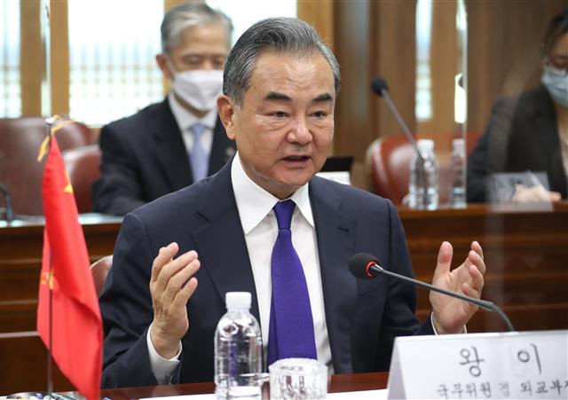 한중 외교장관 회담 시작…북핵 등 한반도 현안 논의