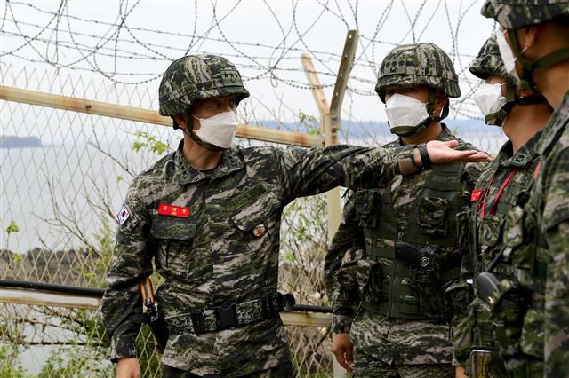 대비태세 점검하는 김태성 해병대사령관