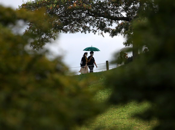 연휴 마지막 날, 나들이 즐기는 시민들