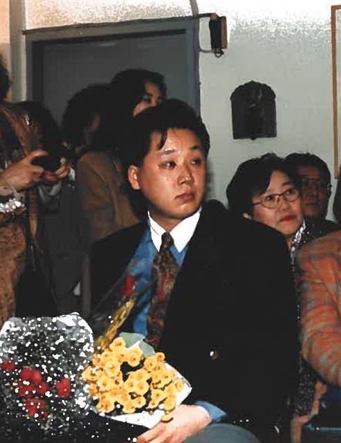 1995년 ‘시대문학’으로 등단한 김준철 시인은 그해 시 부문 신인상을 받았다.