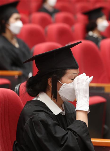 배움의 갈망, 졸업의 영광