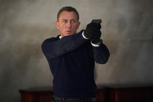 2006년 ‘007 카지노 로얄’로 시리즈에 합류한 대니얼 크레이그는 ‘007 퀀텀 오브 솔러스’(2008), ‘007 스카이폴(2012)’, ‘007 스펙터’(2015)에서 신사보다는 전사에 가까운 제임스 본드를 연기했다. 그는 ‘007 노 타임 투 다이’에서 15년의 본드 임무를 마무리한다.<br>유니버설픽처스 제공