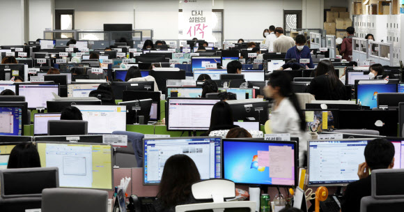 정상근무 시작한 하나투어