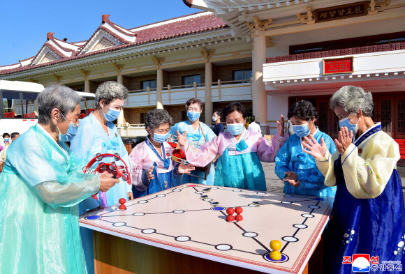 북한 ‘국제노인의 날’ 기념행사