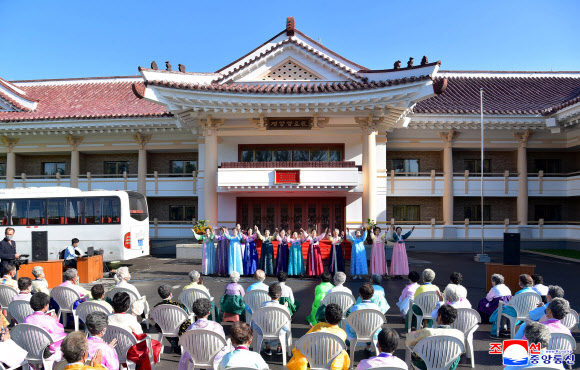 북한 ‘국제노인의 날’ 기념행사