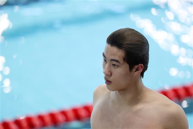 한국 수영의 미래 짊어진 ‘황선우 어깨’