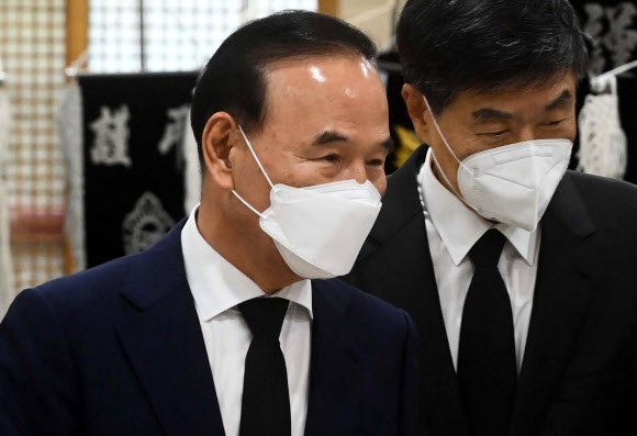 조문 마친 박덕흠 의원