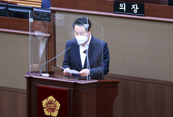 SH 신임 사장 소개하는 오세훈 서울시장