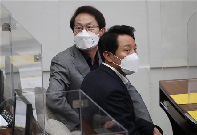 [수정본] 시의회 본회의 출석한 오세훈 시장과 조희연 교육감