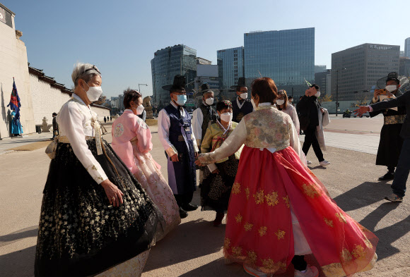 커져가는 여행 기대감