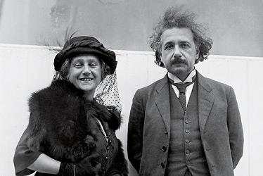 아인슈타인과 두번째 부인 엘자