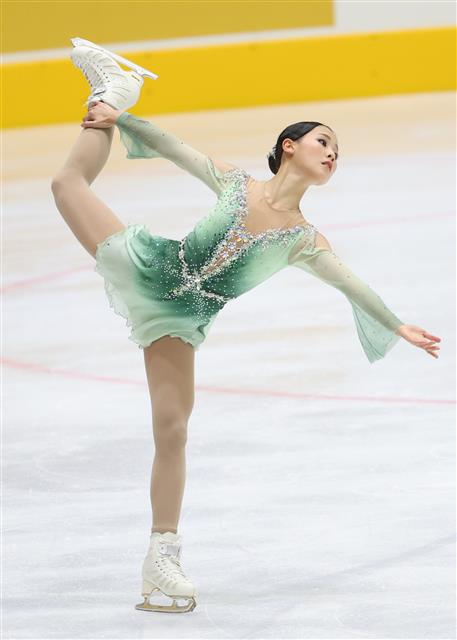 이시원, 우아한 피겨 연기