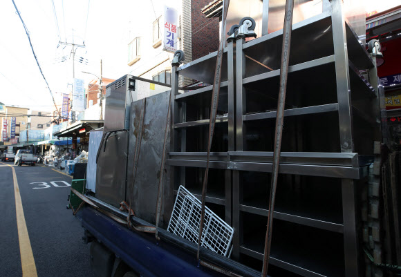 코로나19로 고통받는 소상공인