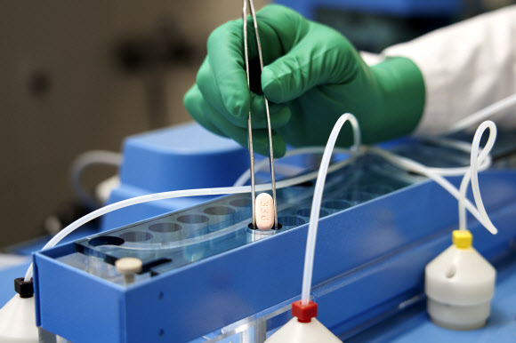 화이자의 경구용 코로나19 치료제 ‘팍스로비드’