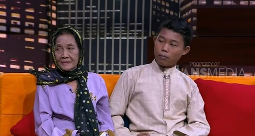 인도네시아 방송에 출연한 부부