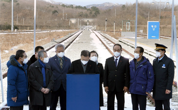 동해선 강릉~제진 철도건설 착공식 기념 서명