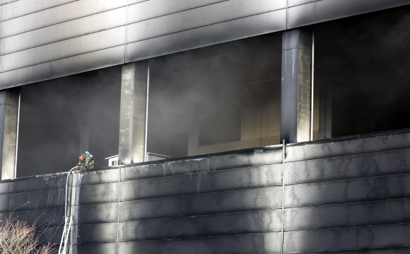 ‘애타게 기다렸지만’