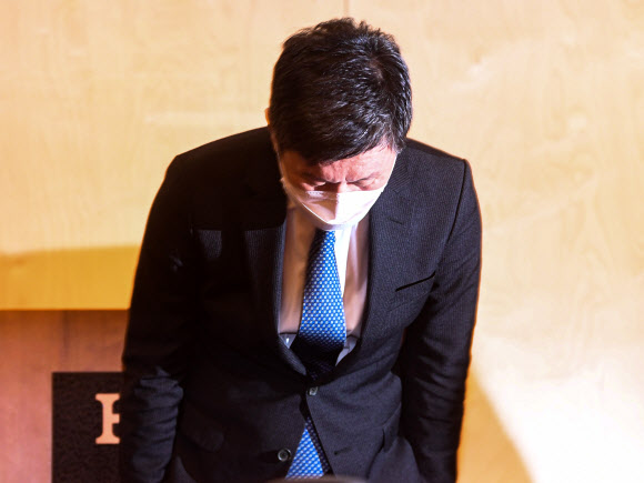 정몽규 현대산업개발 회장 ‘허리 숙여 사죄’