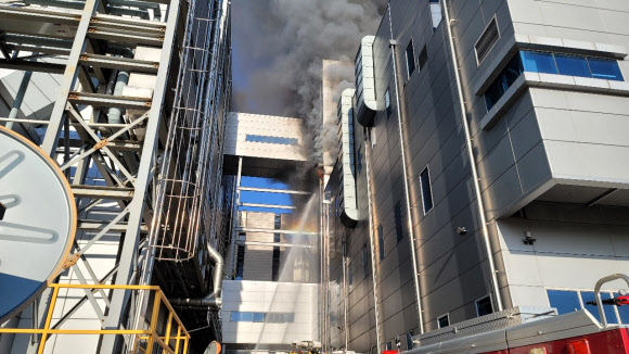 청주 에코프로비엠서 큰 불